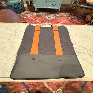 HP Envy Tote Gray and Brown NWT